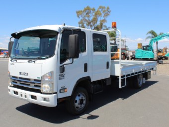 Isuzu NPR400 2014 Used