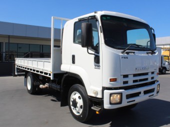 Isuzu FSS550 2013 Used