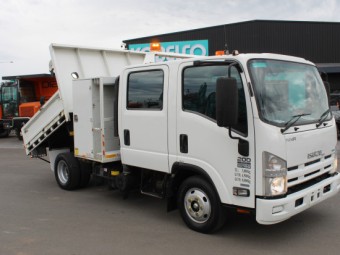 Isuzu NNR200 2015 Used