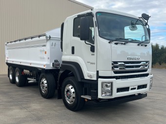 Isuzu FYJ 300-350 AUTO MWB 2025 New