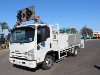 Isuzu NPR400 2009 Used