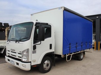 Isuzu N Series 2009 Used