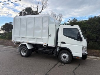 Fuso Canter 2022 Used