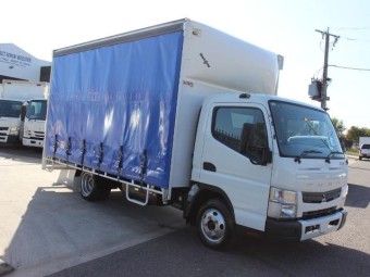 Fuso canter 2015 Used