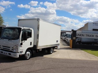 Isuzu n-series 2021 Used