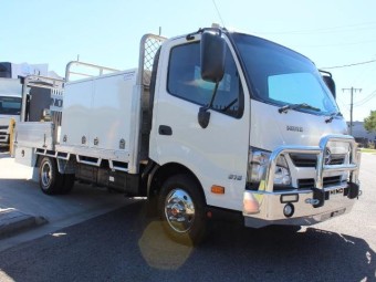 Hino 300-616 2016 Used