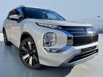 Mitsubishi Outlander 2025 Demo