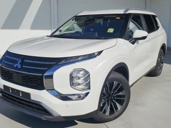 Mitsubishi Outlander 2025 Demo