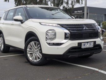 Mitsubishi Outlander 2023 Used