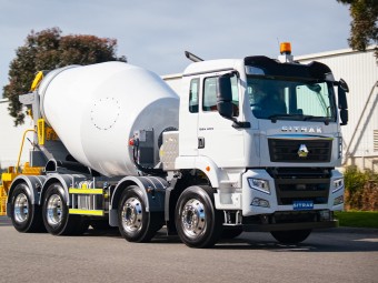 Sinotruk 7.6m3 Concrete Mixer Truck 2026 New